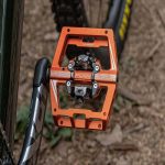 removing bicycle pedals