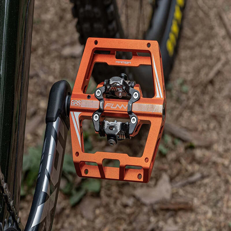 removing bicycle pedals