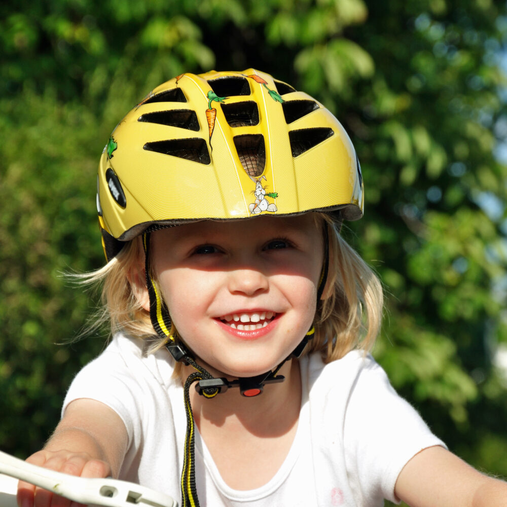 wear a helmet on a bicycle